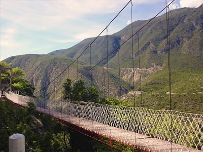 Suspension Bridge, El Paraíso Escondido zone